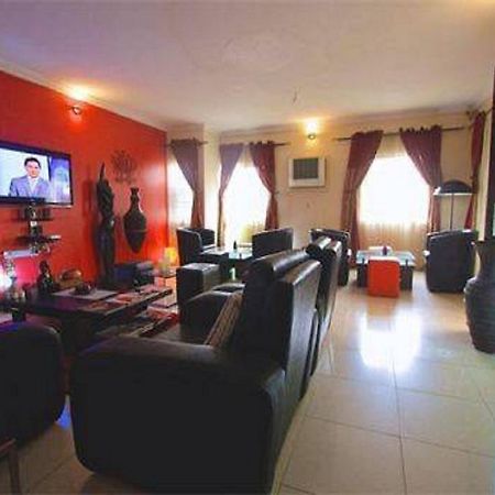 Number 95 Suites لاغوس المظهر الخارجي الصورة