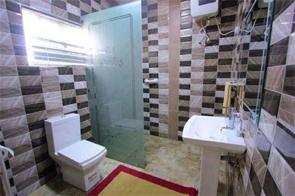 Number 95 Suites لاغوس المظهر الخارجي الصورة